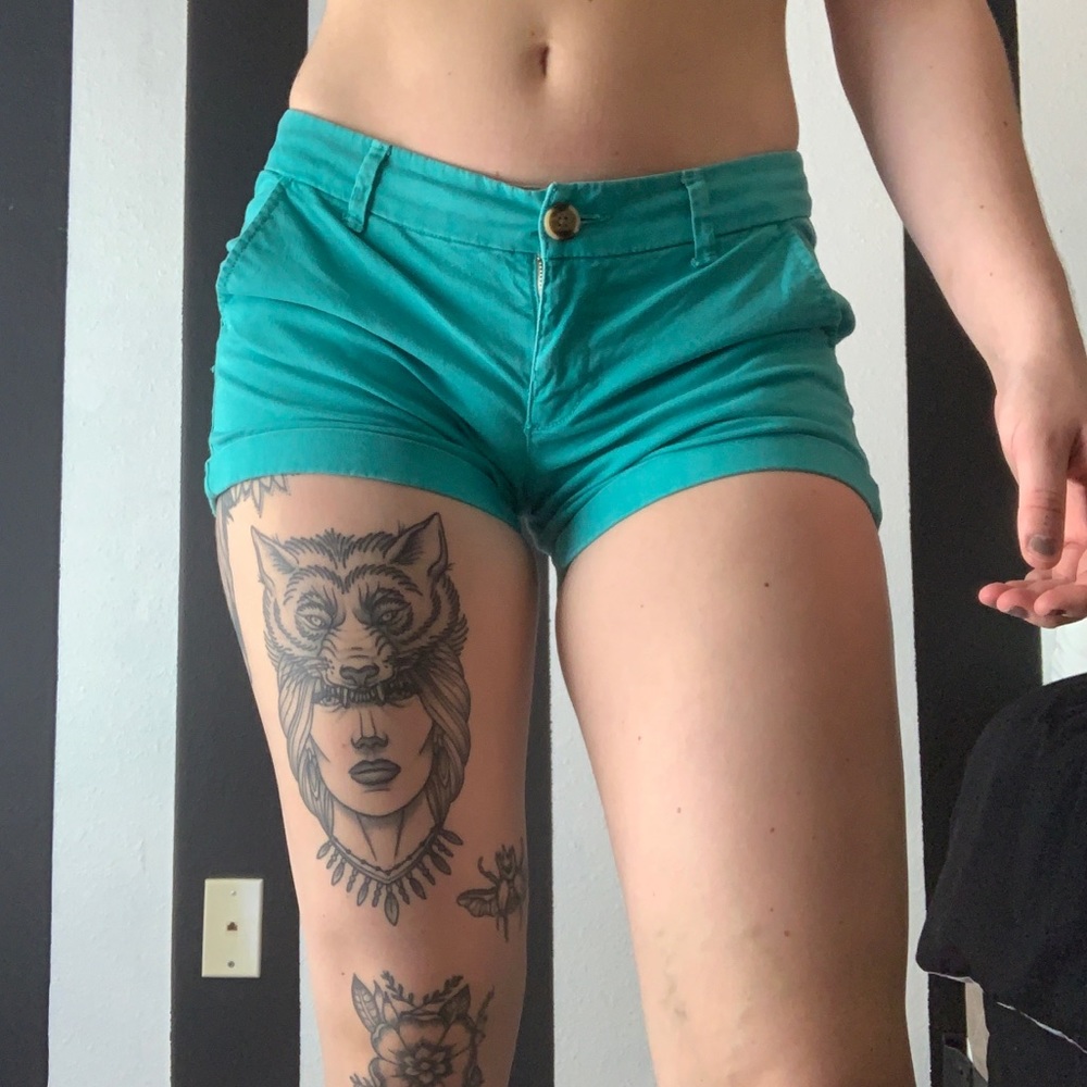 AMERICAN EAGLE SHORTS
